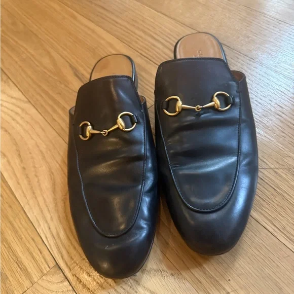 Gucci Black Leather Slip-On Loafers with Gold Accents - Picture 6 of 7